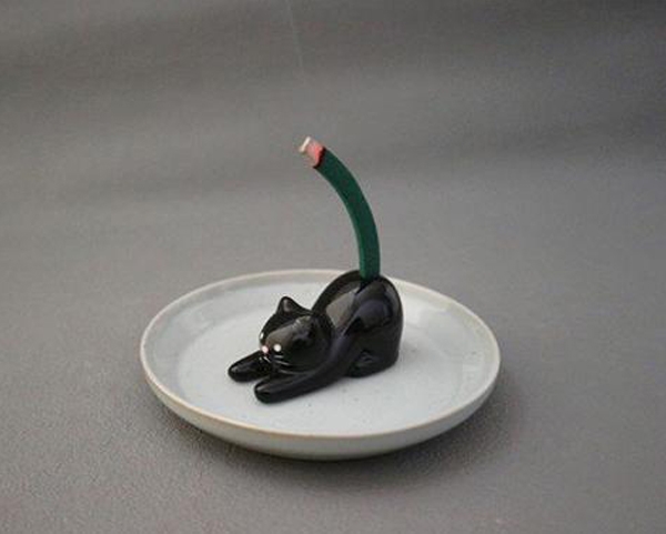 日本爆紅的性感猫尾巴蚊香座设计