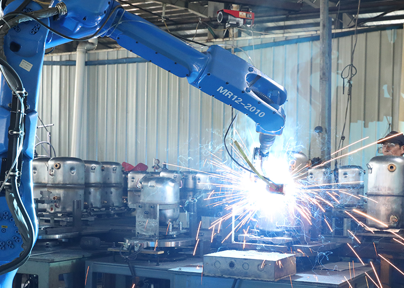 强强联合!石特广告圆满完成浙江兴发机车设备有限公司全方位品牌视觉服务