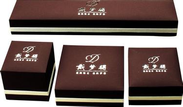 珠宝配饰做有趣的创意包装设计