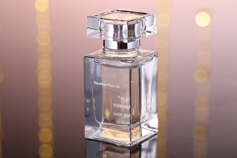 香水瓶设计对市场的影响