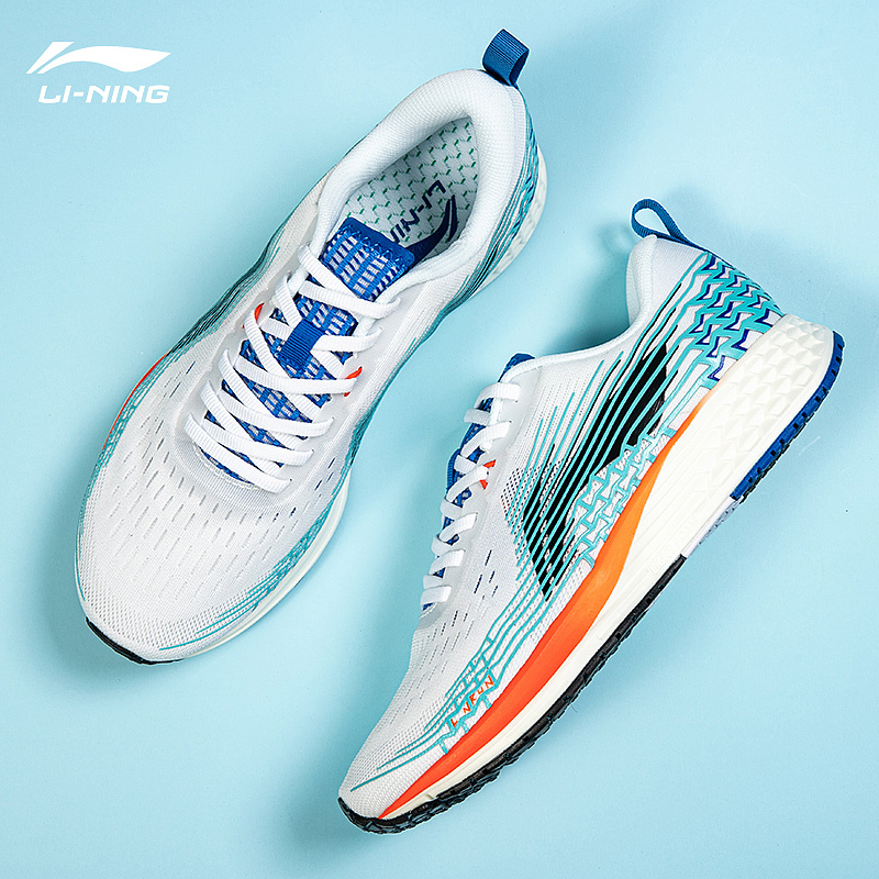 杨路的跑鞋市场如何重新定位？